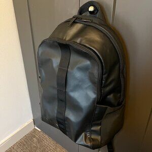 Away Outdoor ("Active") Backpack – 26L – Black